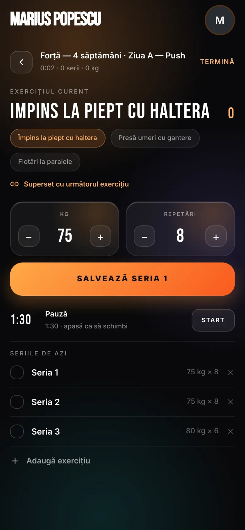 Antrenamentul în desfășurare: împins la piept cu haltera, 75 kg × 8, salvează seria 1, pauză 1:30